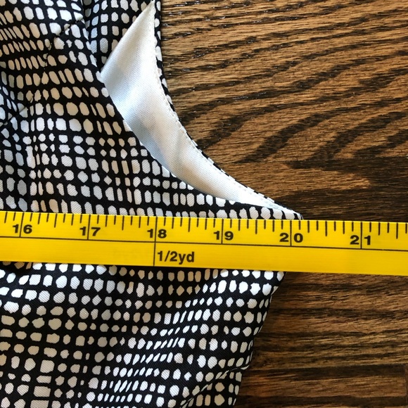Ellen Tracy City Print Dress with Pockets - Picture 11 of 15